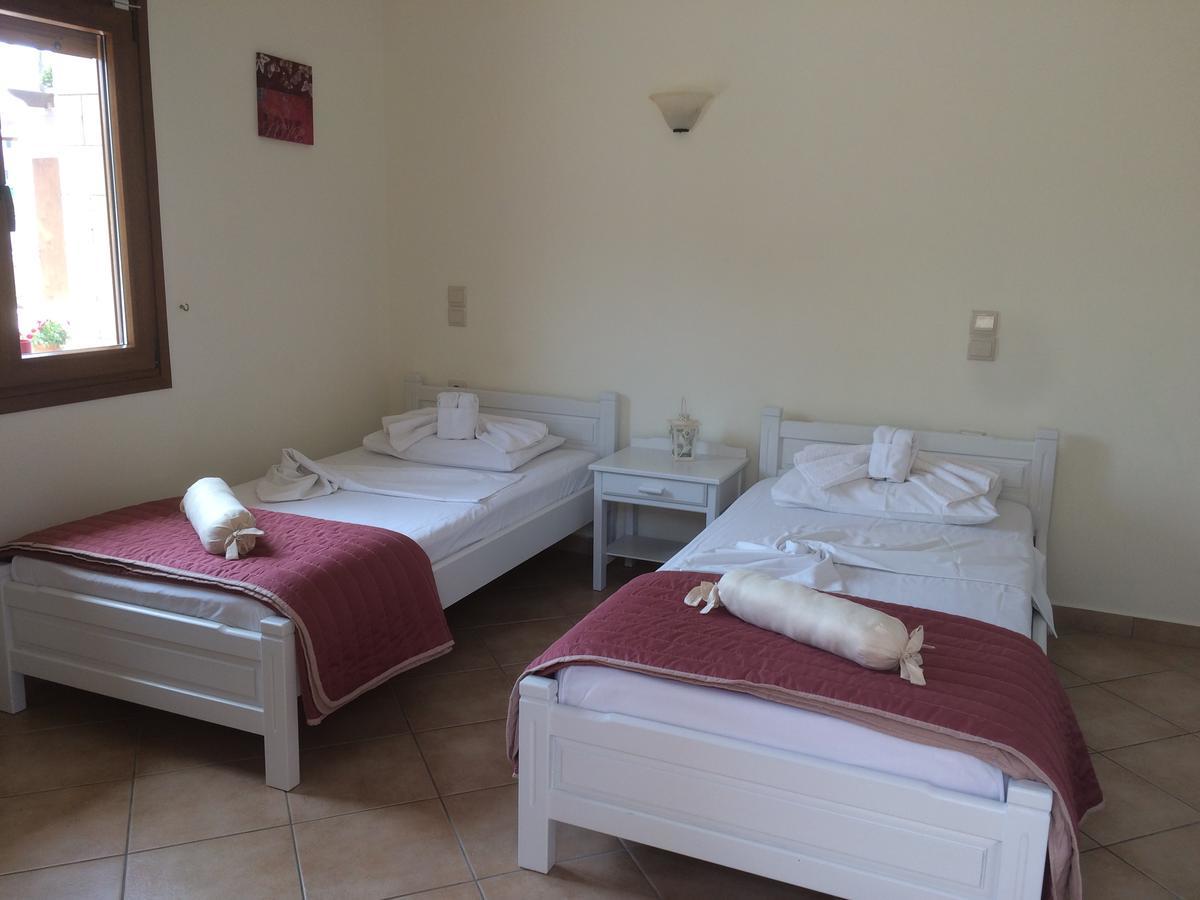 Molos Beach Rooms Киссамос Экстерьер фото